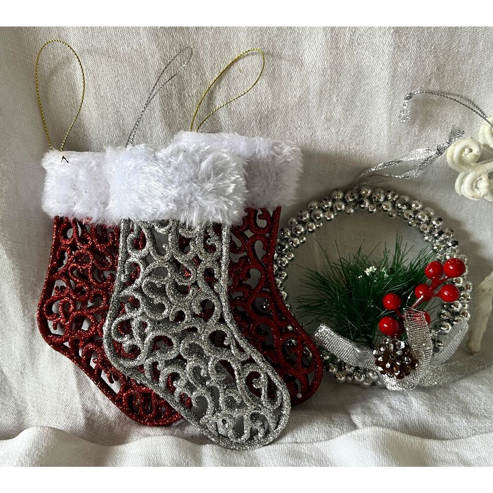 Mixed Lot of 20 Christmas Ornaments - Picture 8 of 10